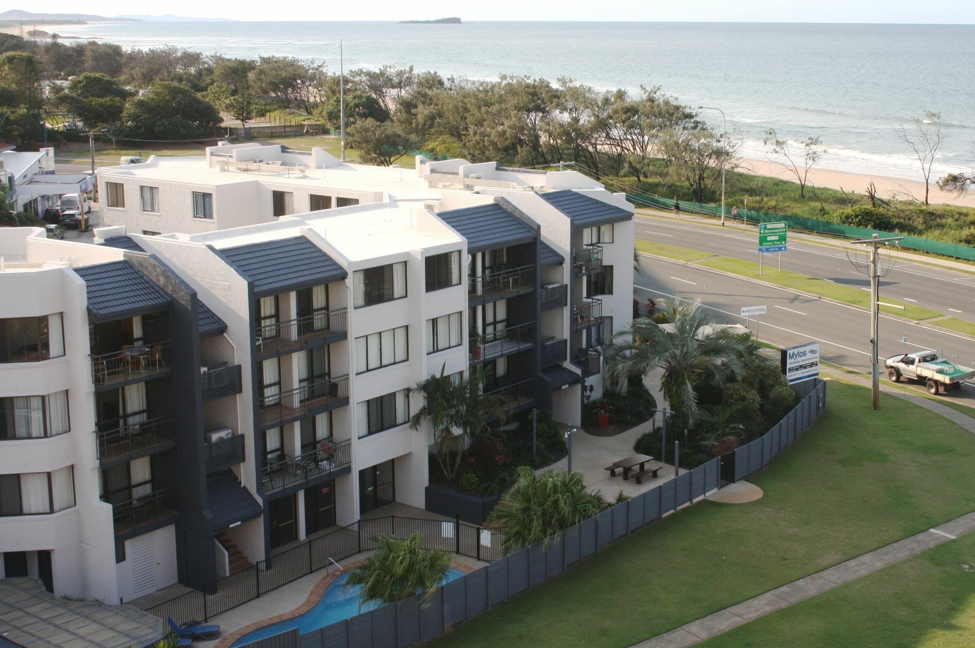 Aparthotel Mylos